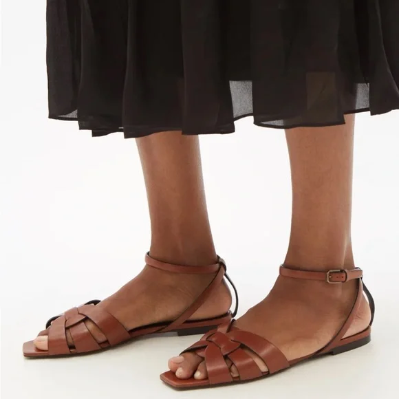 Authentic Saint Laurent Tribute Smooth Leather Flat Sandal in Toffee, size 40 - Picture 12 of 17